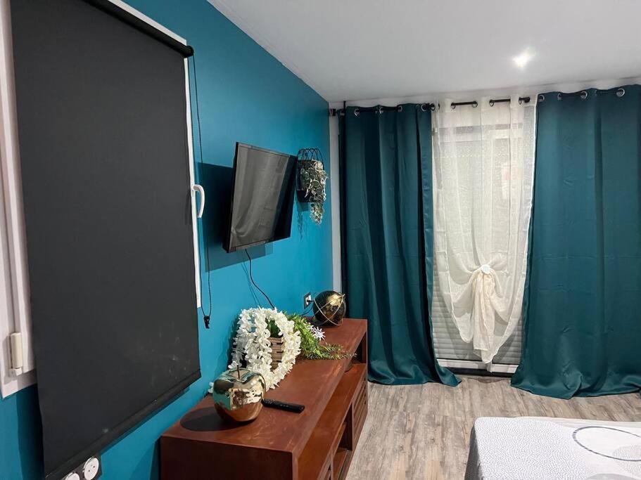 Superbe Studio Neuf Avec Piscine Appartamento Montélimar Esterno foto